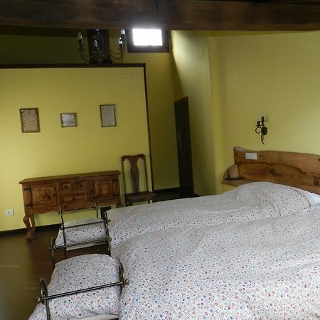 Hostal Casa Corral - Casas de Aldea Monón Exterior foto