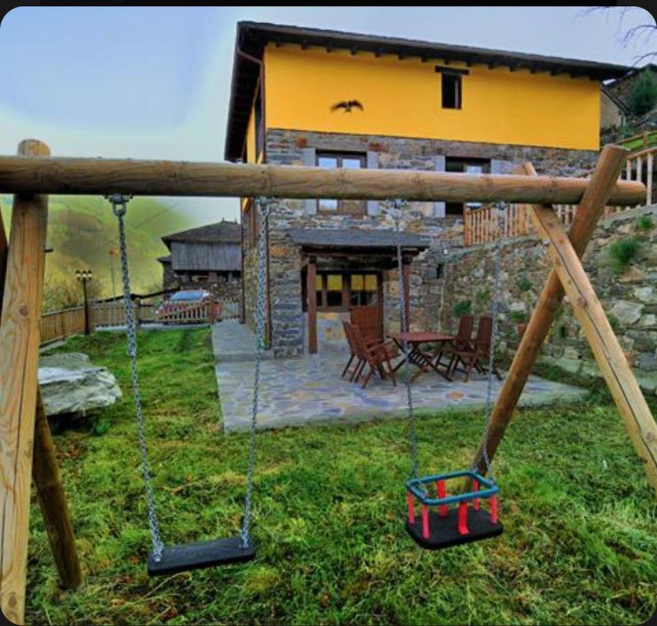 Hostal Casa Corral - Casas de Aldea Monón Exterior foto